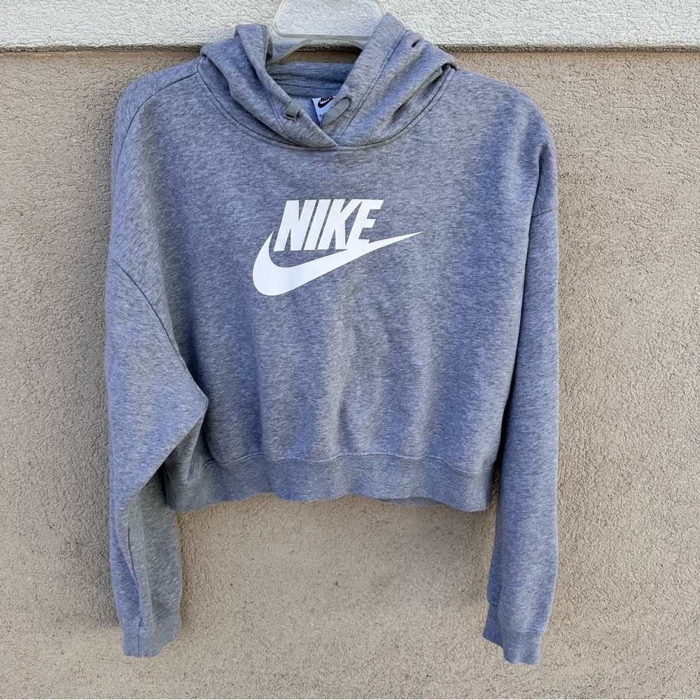 Nike Women's Heather Gray Cropped Hoodie EUC
